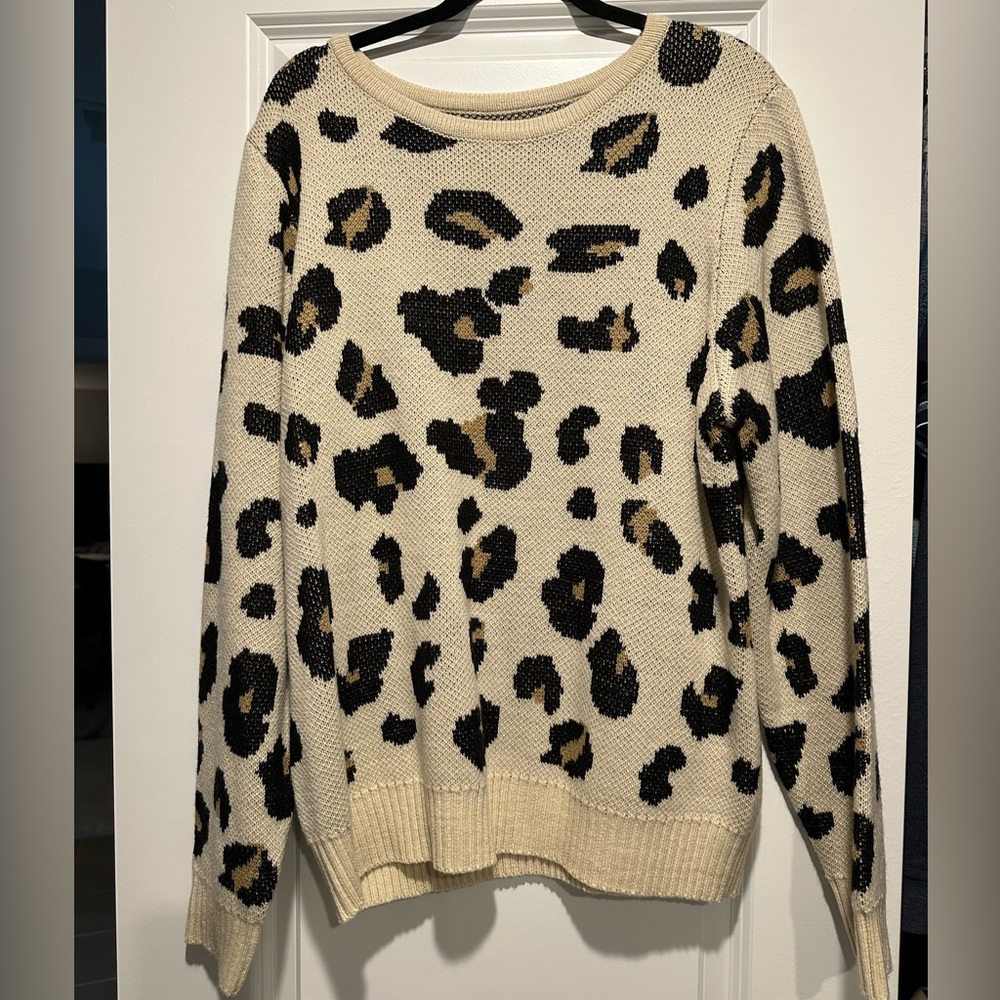 NWOT Leopard Sweater size large